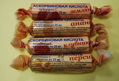 аскорбиновая кислота с разными ароматами фруктов