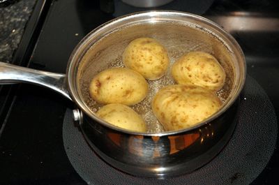 Кастрюля с картошкой